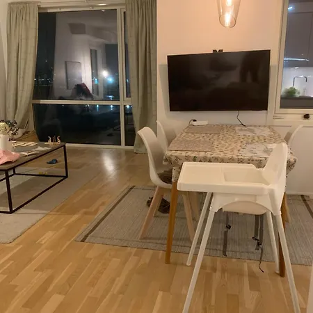 2 Bedroom, View, Light Rail, * Берген