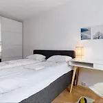 2 Bedroom, View, Light Rail,