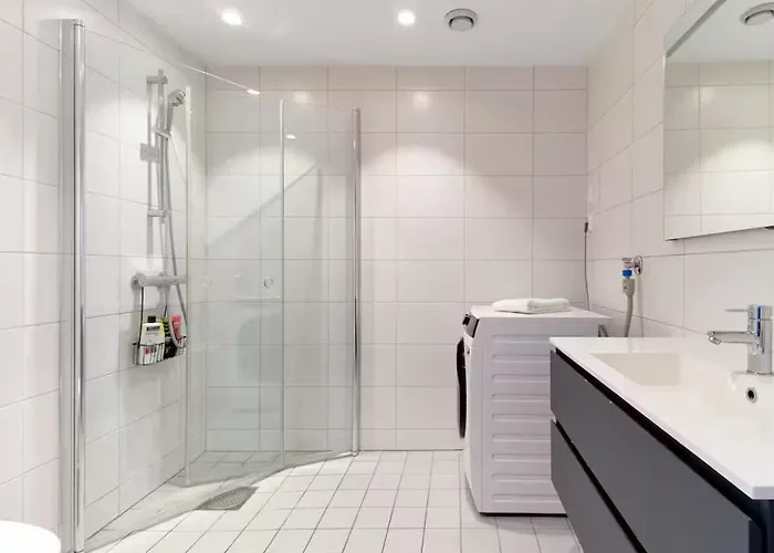 2 Bedroom, View, Light Rail, Apartament