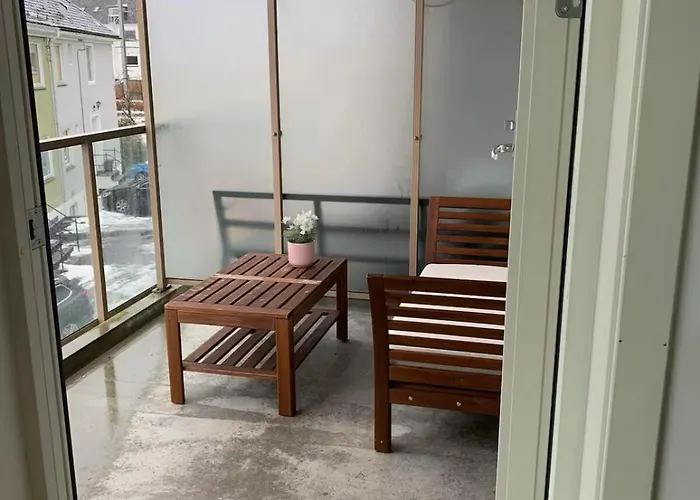 2 Bedroom, View, Light Rail, *