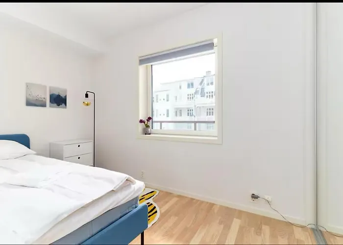 Appartement 2 Bedroom, View, Light Rail, *